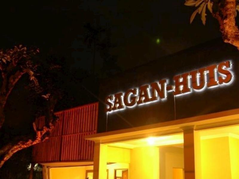 Sagan Huis Hotel Yogyakarta Exteriör bild